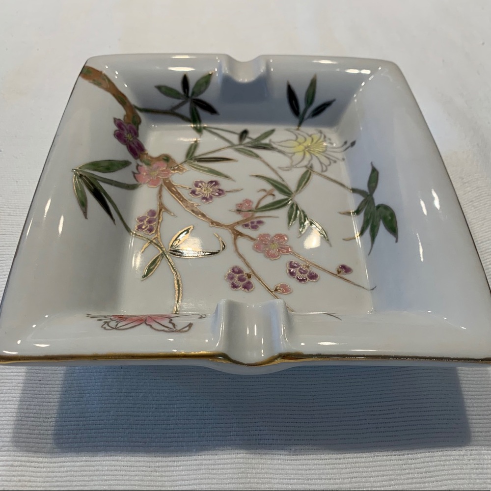 Vintage Chinese Ashtray or Ring dish holder